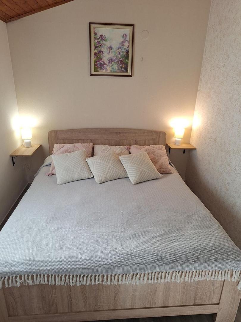 Apartment Stana A2+2 For 4 Persons With Balcony And Sea View *
